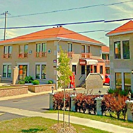 Motel Falcon Броссар Екстер'єр фото