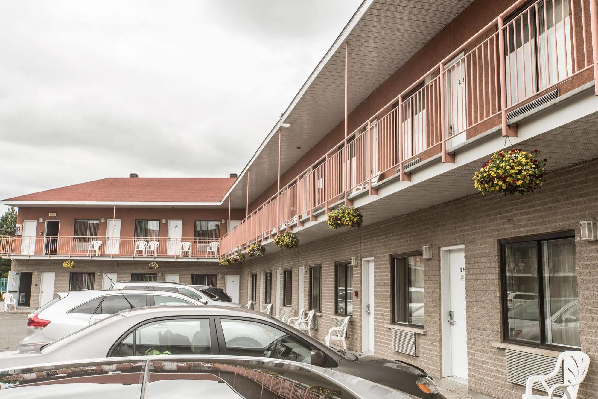 Motel Falcon Броссар Екстер'єр фото